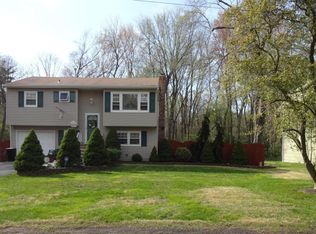 14 Charles St, Aberdeen, NJ 07747