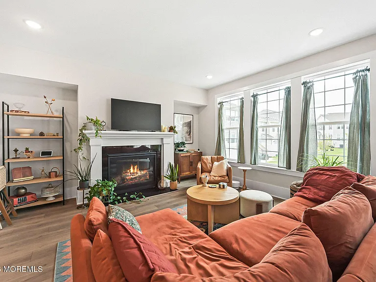 4039 Heron Dr — Photo 8