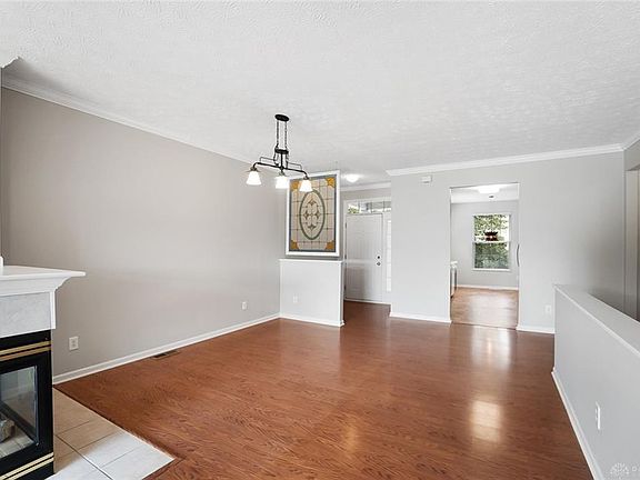 4th image of 2621 Greenside Dr