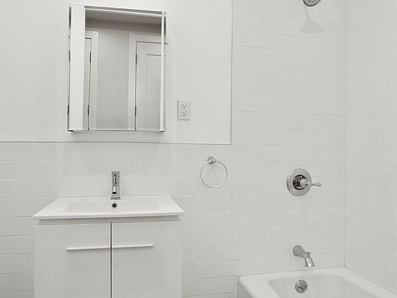 4th image of 645 Ocean Ave #A22