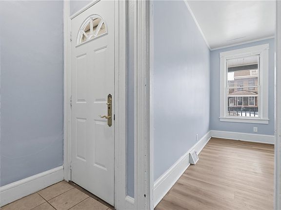 3rd image of 30 Harrison St