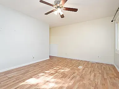 2221 Biscayne Dr — Photo 4
