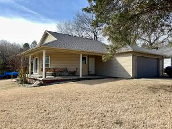 307 Austin Cir, Russellville, AR 72801