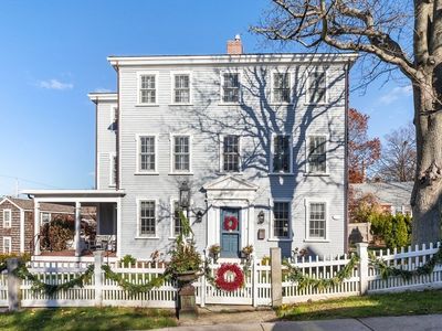 37 Mount Pleasant St #2, Rockport, MA, 01966