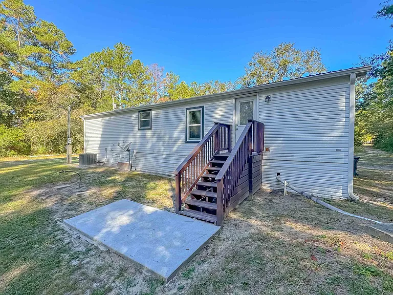 16957 Lake Christiana Ct — Photo 32