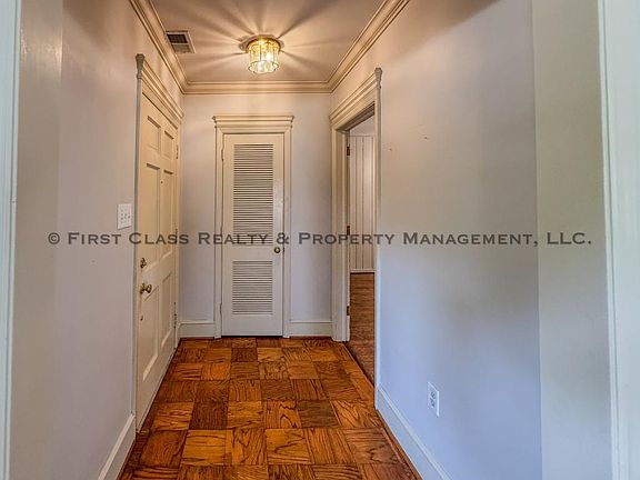 5th image of 500 Ashworth Rd