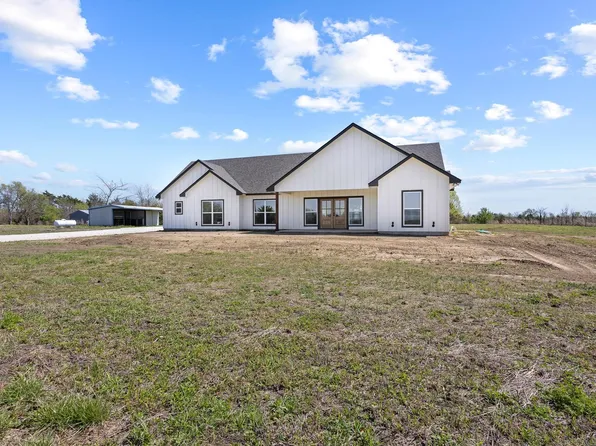 14457 E Fm 1396, Windom, TX 75492
