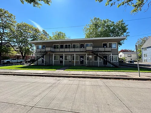 2510 NW Van Buren Ave Photo 1