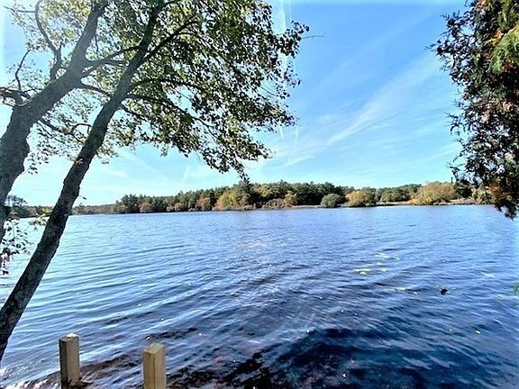 4th image of 43 Lake Shore Dr