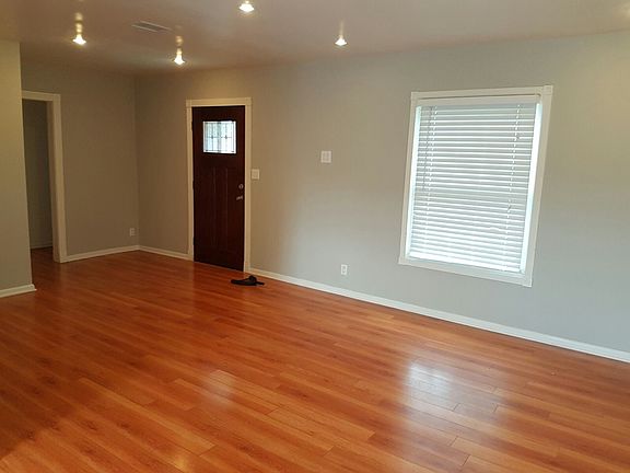5th image of 7415 Quakertown Ave
