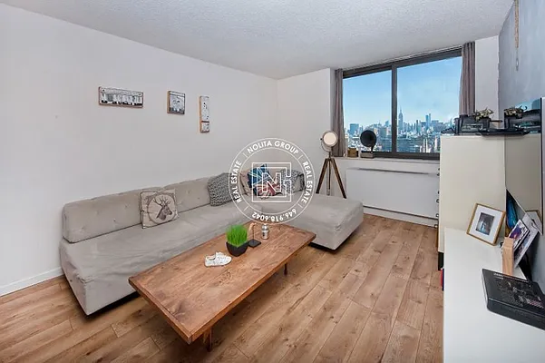 Rented by Nolita Group | media 10