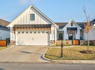 1904 W Imperial Pl, Broken Arrow, OK 74011