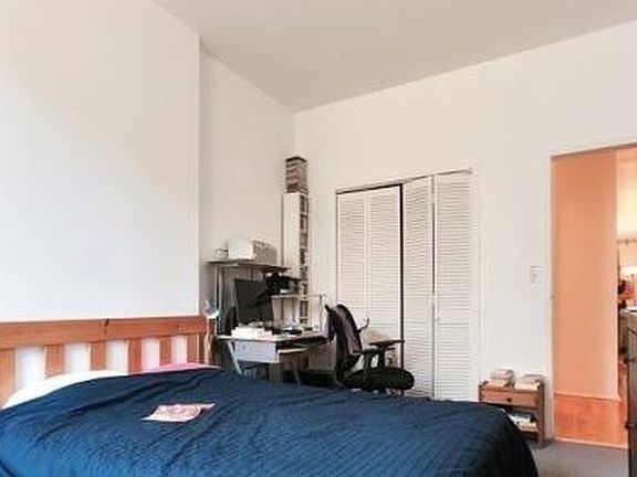 3rd image of 680 Degraw St
