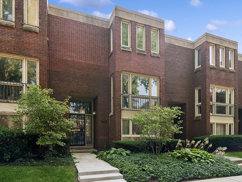 1st image of 2705 S Michigan Ave #A