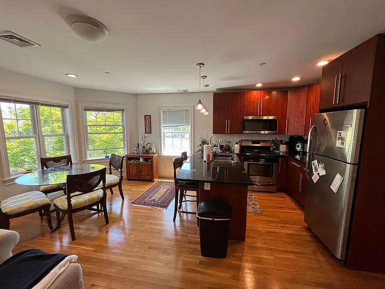 183 I St #3 — Photo 1