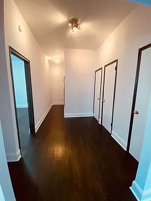 Rented by Metropolis Real Estate of Manhattan | media 11