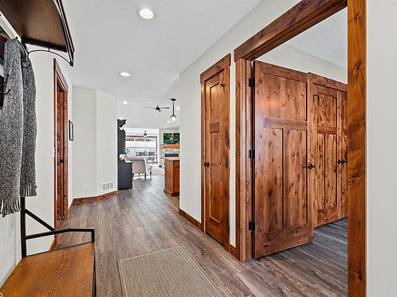 5th image of 2866 Coventry Cir