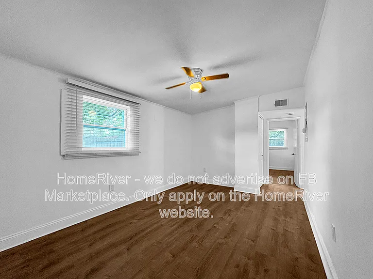 1942 Brookview Dr S — Photo 5