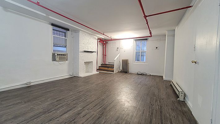 1st image of 137 W 28th St #2RW