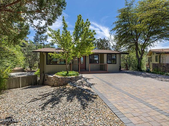 2nd image of 2087 W Redwood Way