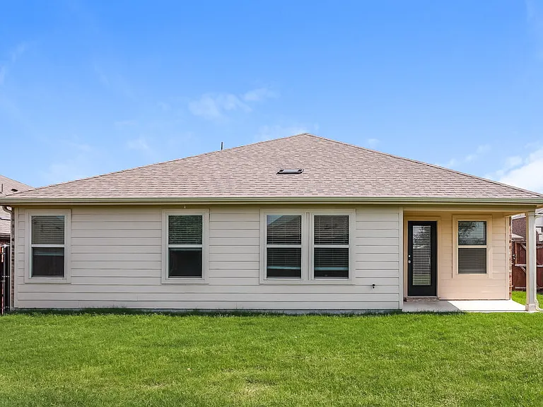 980 Alton Dr — Photo 16