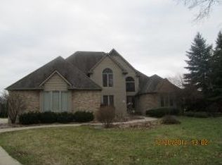 11565 Kings Knight Cir, Grand Blanc, MI 48439