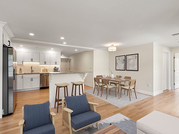 2nd image of 3 Pirmi Ln #5