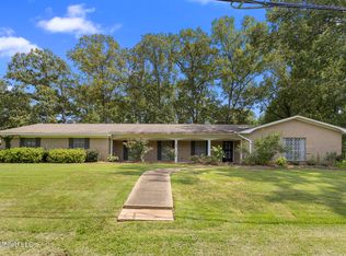 11 Terrapin Hill Rd S, Brandon, MS 39042
