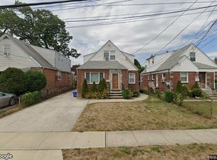 82 Bucknell Rd, Valley Stream, NY 11580