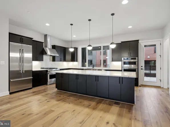 9760 Windflower Way, Bethesda, MD 20817