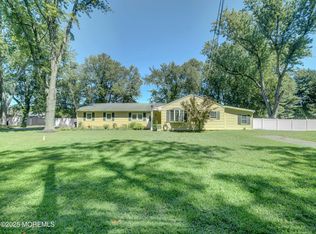 216 Paint Island Spring Rd, Millstone Township, NJ 08510