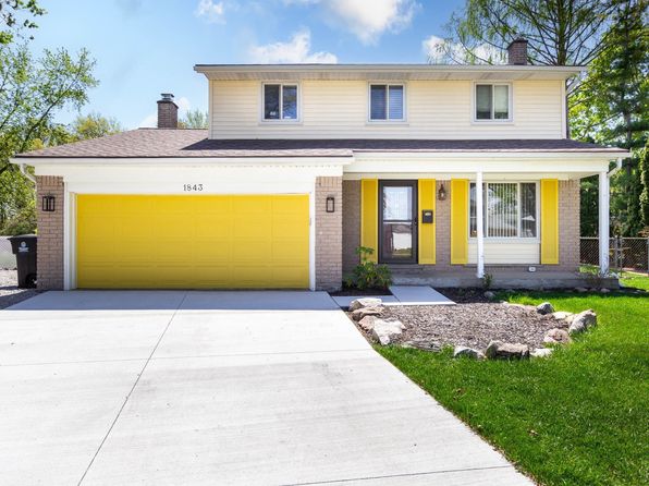 1843 S Globe St, Westland, MI 48186
