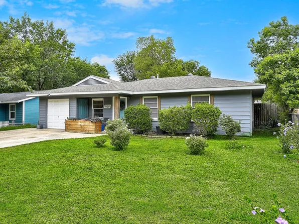 1105 Leyenda Dr, Mesquite, TX 75149