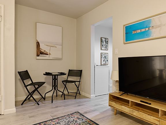 3rd image of 5267 E Ocean Blvd #2