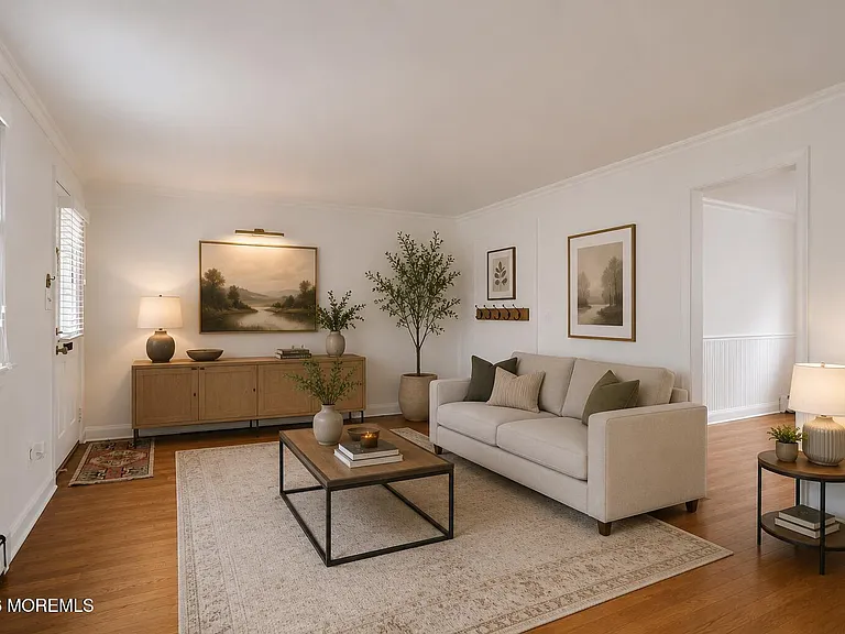 138 Manor Dr — Photo 5