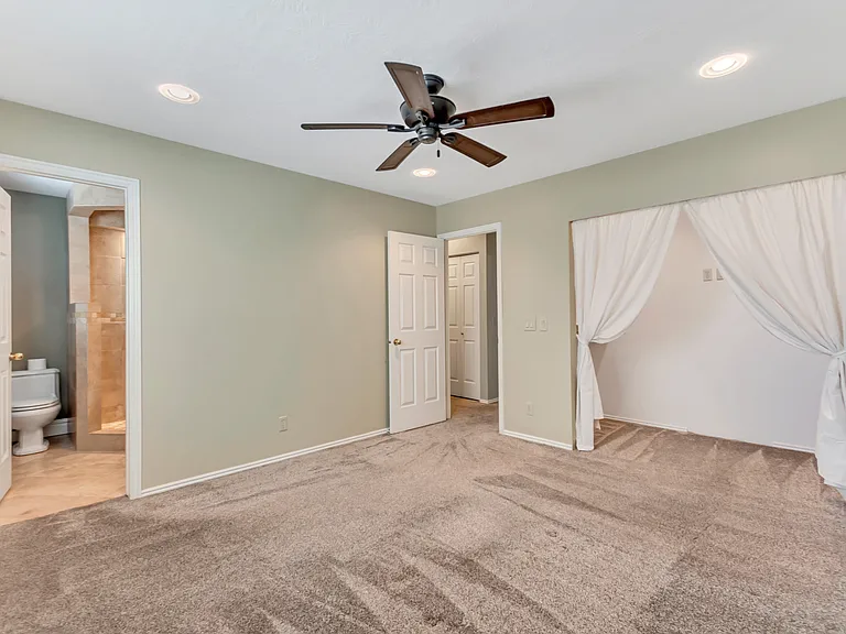 Upstairs Primary Bedroom