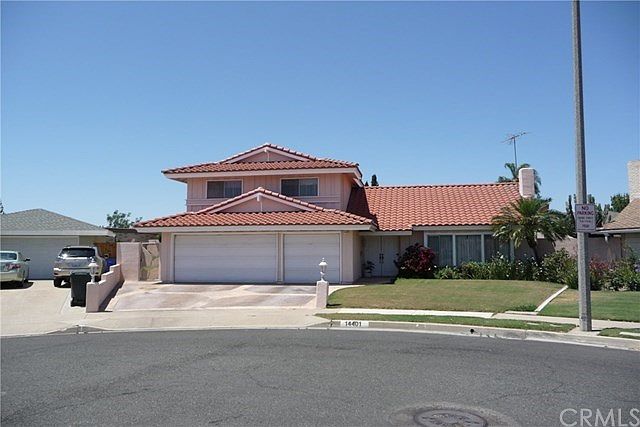 1st image of 14401 Heights Dr