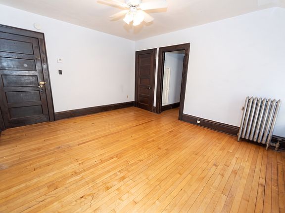 3rd image of 410 W Mifflin St #3
