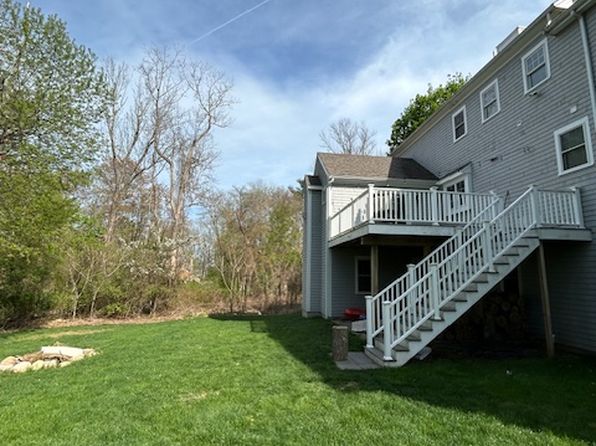 50 Old Oaken Bucket Rd, Scituate, MA 02066