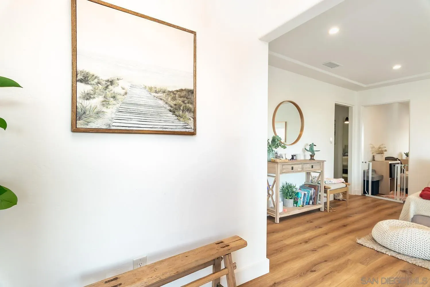 3 bed, 1.5 bath, 1433 sqft, $5,800 — Photo 3