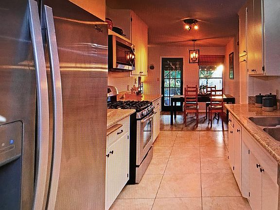 4th image of 6114 Fenimore Way