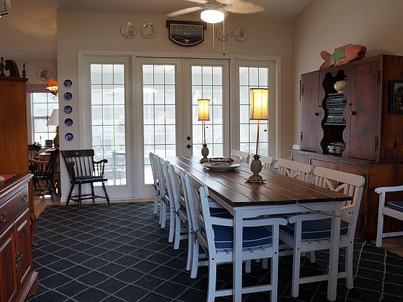 3rd image of 7035 Bargello St