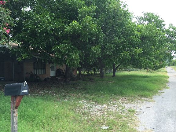 3rd image of 268 Driftwood Dr