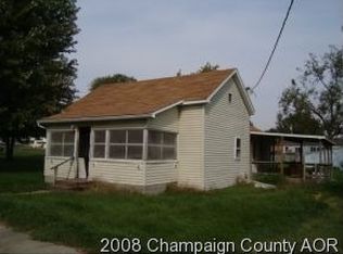 405 E State St, Fairmount, IL 61841