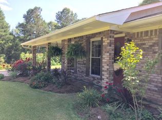 43 We Fairchild Rd, Seminary, MS 39479