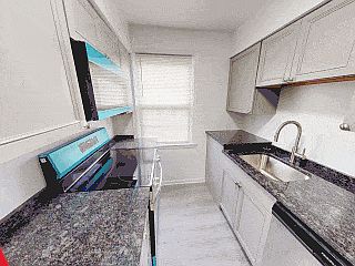 RENOVATED 2 BEDROOM FAIRFAX VILLAGE CONDO