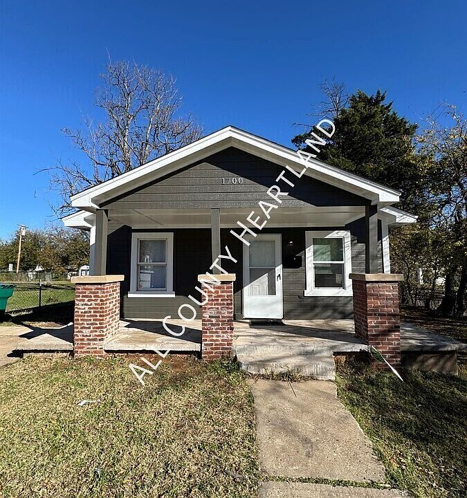 1st image of 1700 N Kelham Ave