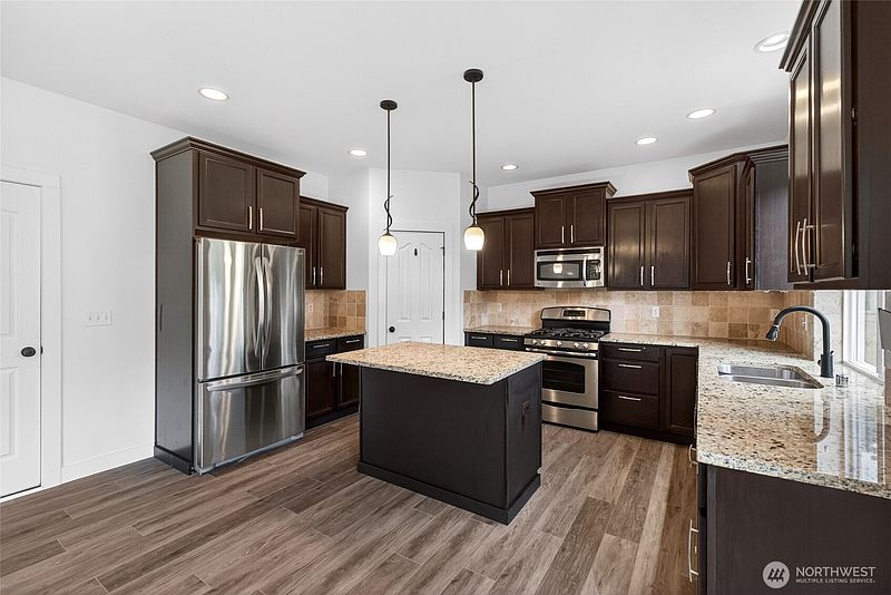 3rd image of 18209 5th Avenue Ct E
