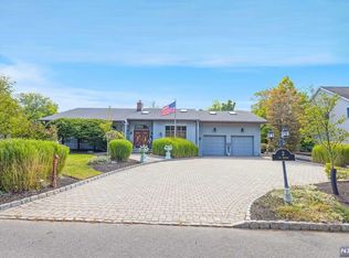 2 La Roche Ave, Harrington Park, NJ 07640