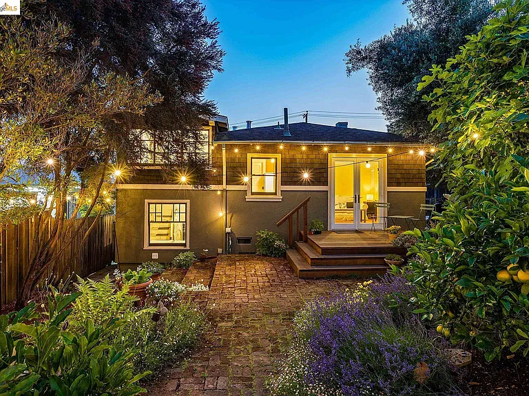 2520 Hearst Ave — Photo 44